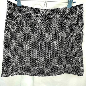 IZOD Golf Women’s Skort 8 Black White Activewear Tennis Shorts Skirt Pockets Zip